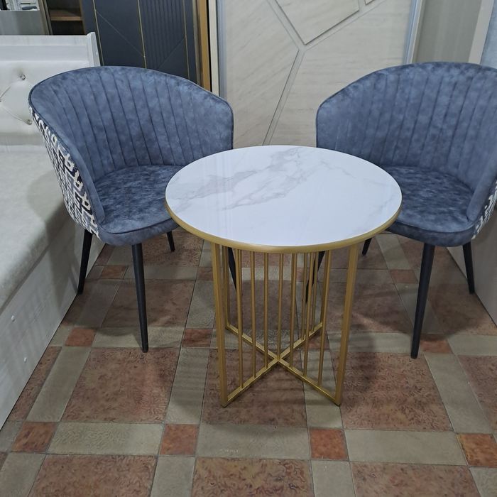 Jurnalniy stol tayyori bor