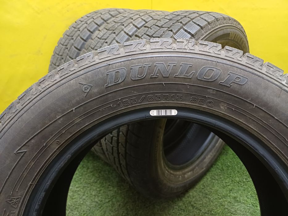 Шины 185/65 R15 Dunlop комплект.