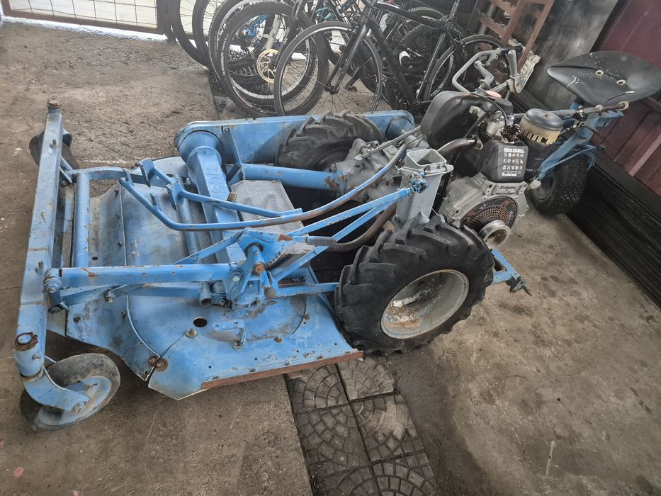 Vând motocultor, motocositoare, tractoras