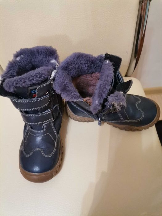 Зимни топли ботуши за момче естествена кожа.