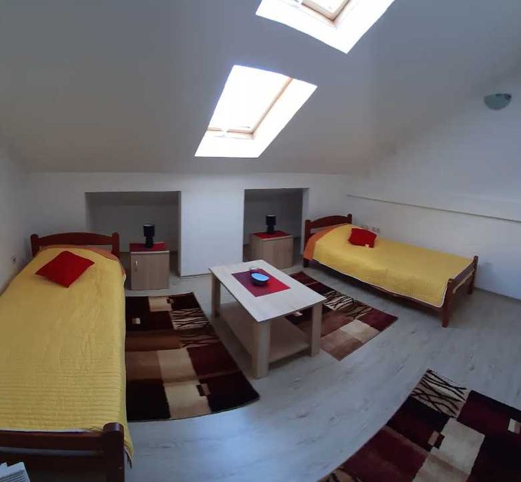 Дава се под наем Двустаен апартамент в Пловдив, Съдийски - 73 кв.м за 255 € - Снимка #2