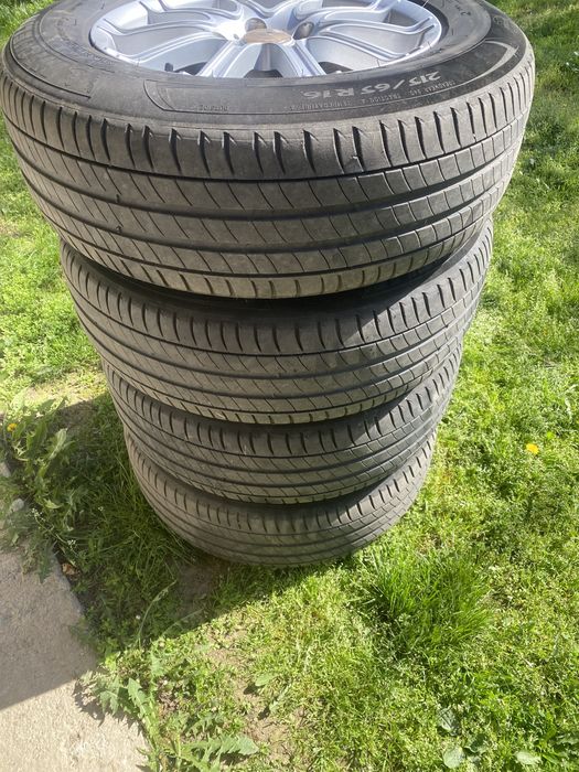 Jante dustet cu anvelope 215/65/16