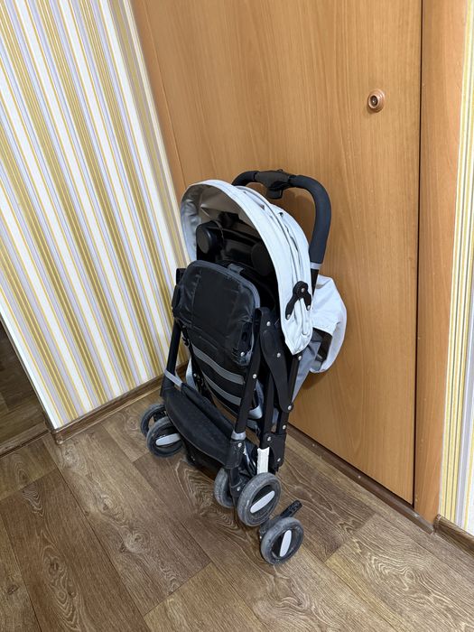 Коляска, легкая, удобная