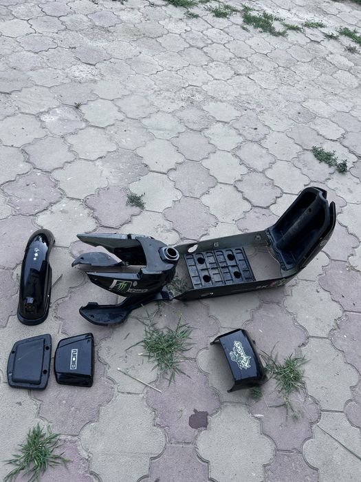 Пластик ск8 продам