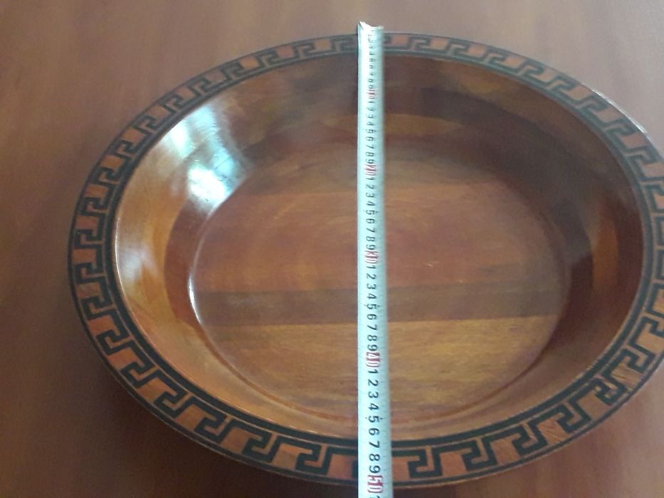 Агаш   табактар сатылады.