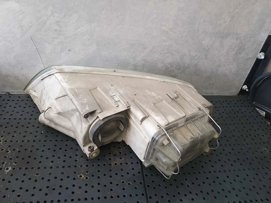 Far dreapta skoda octavia 1z 4shx13k046