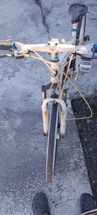 Велики БМВ и товер за два велика