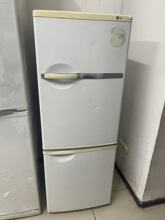 Продается холодильник LG