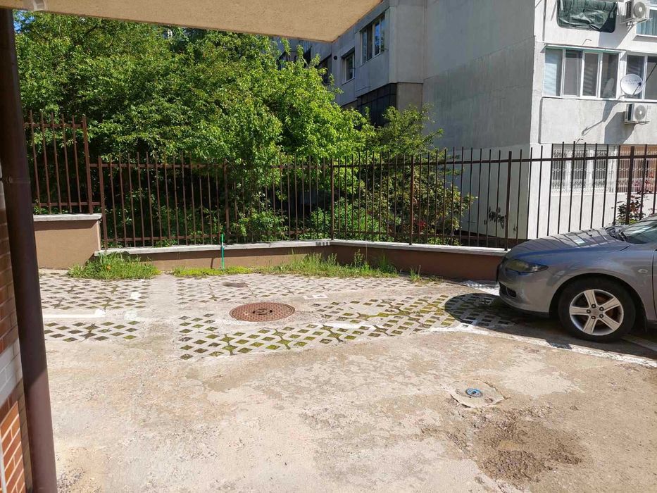 Дава се под наем Гараж / Паркомясто в София, Овча купел 2 - 9 кв.м за 35.7 € - Снимка #1