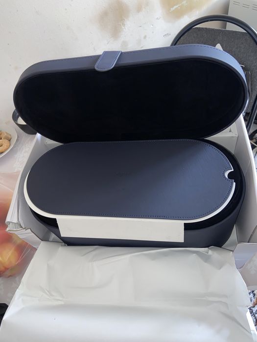 Дайсон фень новый предлагайте обмен