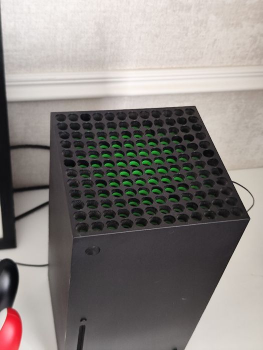 Продам приставку X-Box X