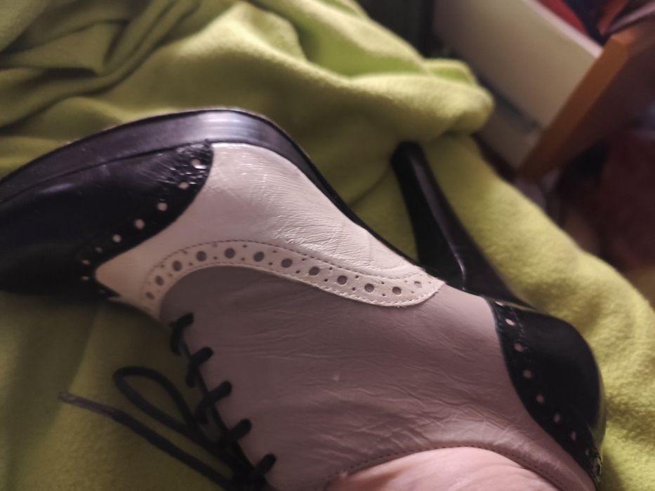 Дамски италиански кожени обувки 36н