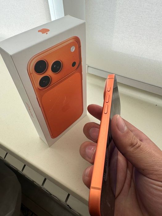 Iphone 17 pro с гарантии