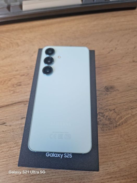 Samsung S25 12/256 Mint Color