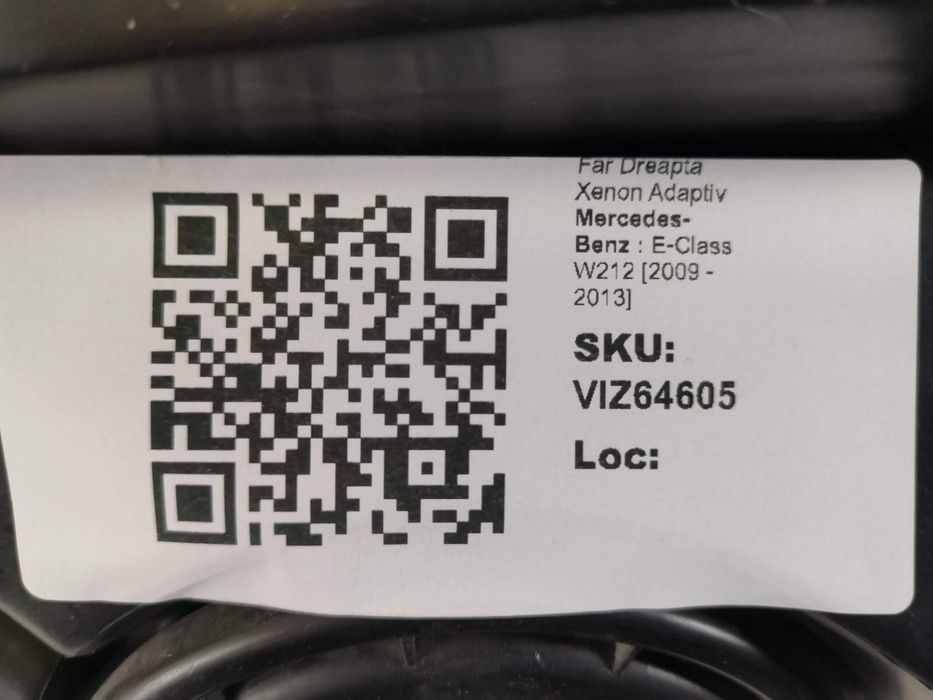 Фар Десен Ксенон Адаптивен Мерцедес-Бенц Е-Клас / Mercedes-Benz E-Clas
