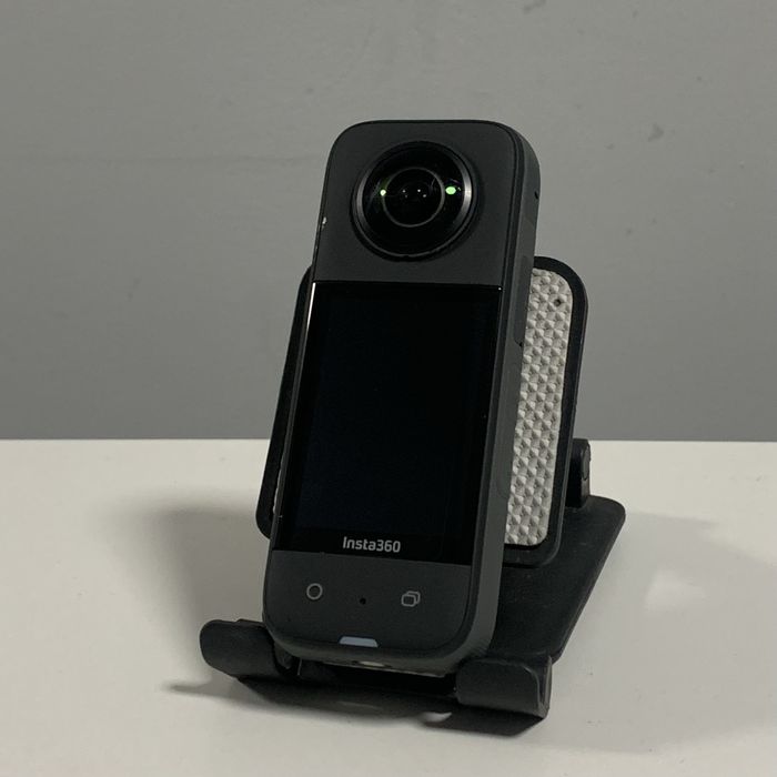 Понорамная экшнн камера INSTA 360  X3 / КАСКЕЛЕН