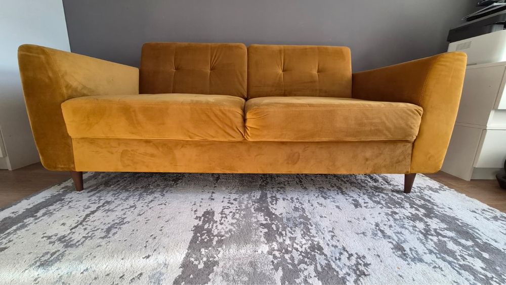 Canapea Mobexpert din catifea culoare mustar