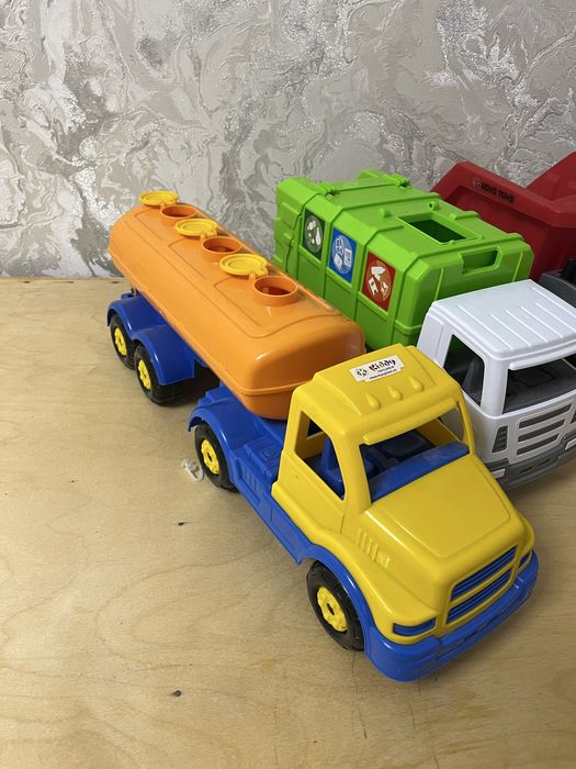 Детские большые и средние игрушки