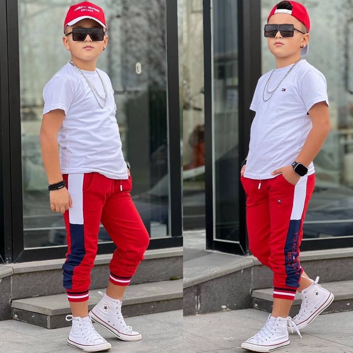 Compleu copii diferite modele