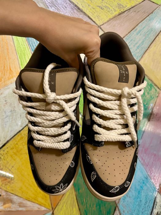 Nike SB Dunk Low - Travis Scott