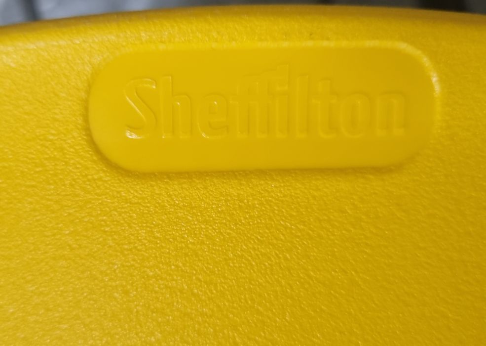 Продам стул жёлтый Sheffilton