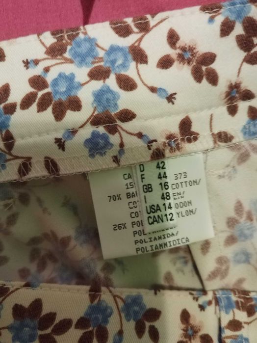 Pantaloni treisferturi, de la Huke Woman, noi Print florar, Marimea 42