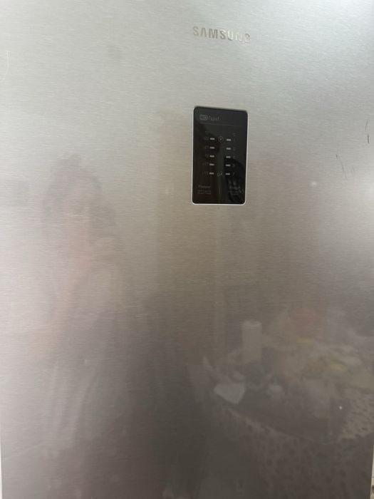 Продам холодильник Samsung бу