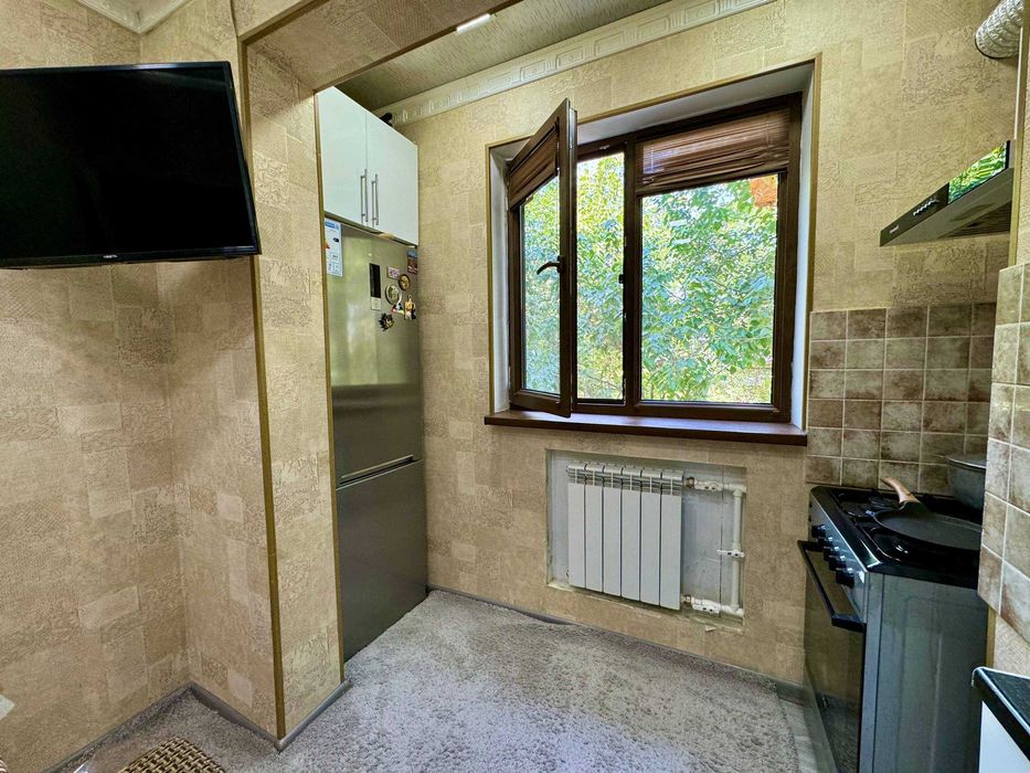 улица Бабура  2/3/9  Биржа  60м²