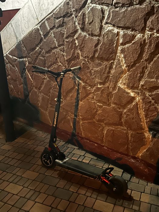 Продам электро самокат kugoo x1