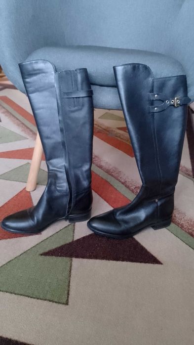 Дамски боти и ботуши