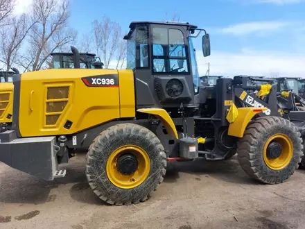 Погрузчик 2,1 куб XCMG 936