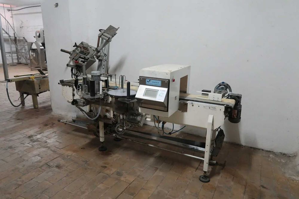 Detector metale CINTEX cu 2 aplicatoare de etichete