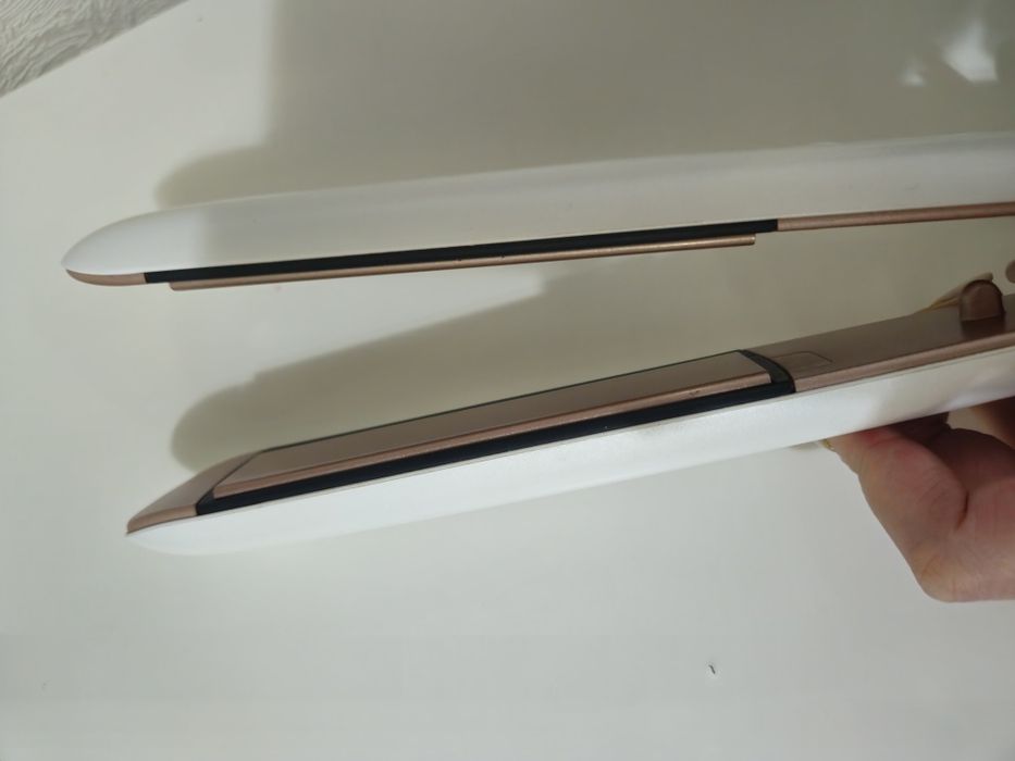 Placa de indreptat parul cu Sensel Q Philips