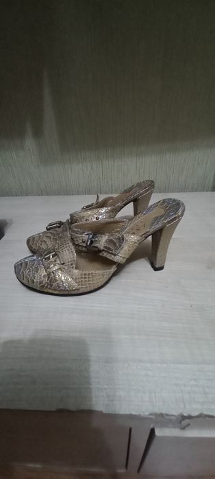 .недорого продаю срочно