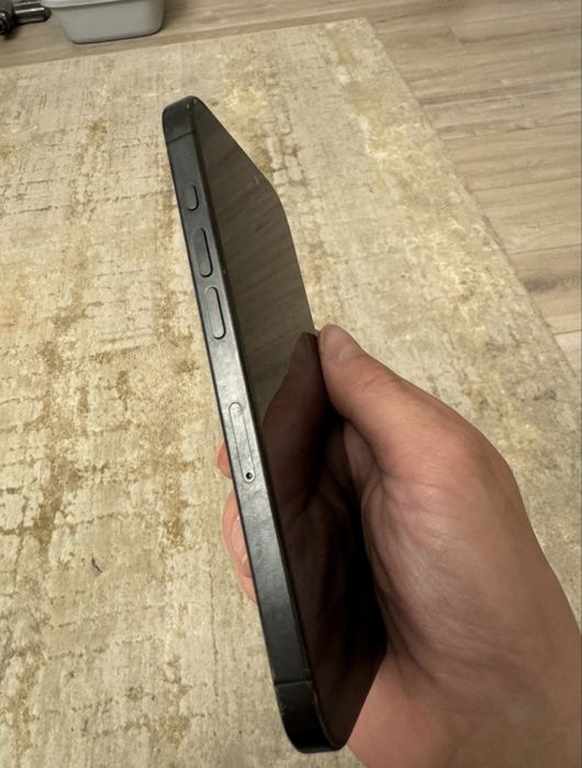 Продам Iphone 15 pro 256 gb