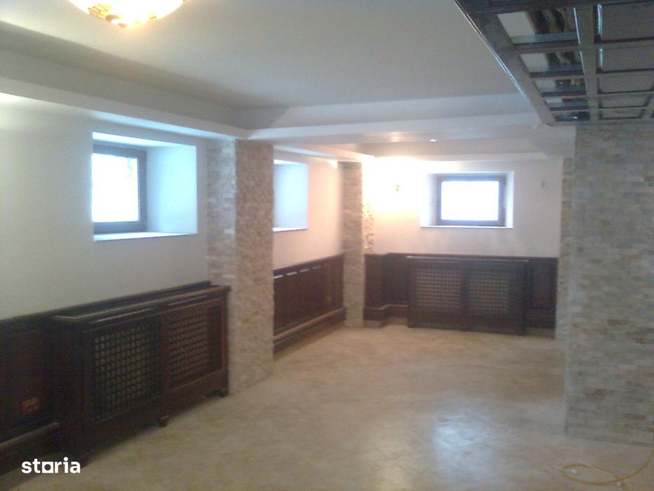 Spatiu ultracentral de inchiriat