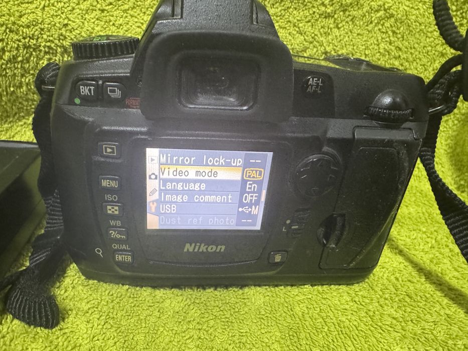 Nikon D70S 6.1MP Digital SLR Camera Body