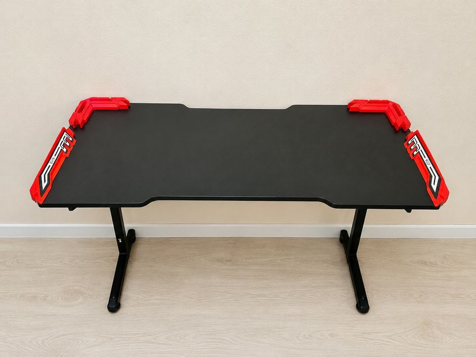 Продам игровой компьютерный стол