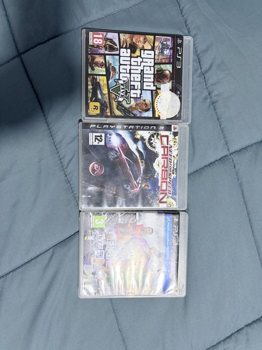 Consolă PS3 Slim + Colecție Mare de Jocuri + 2 Controllere + HDMI