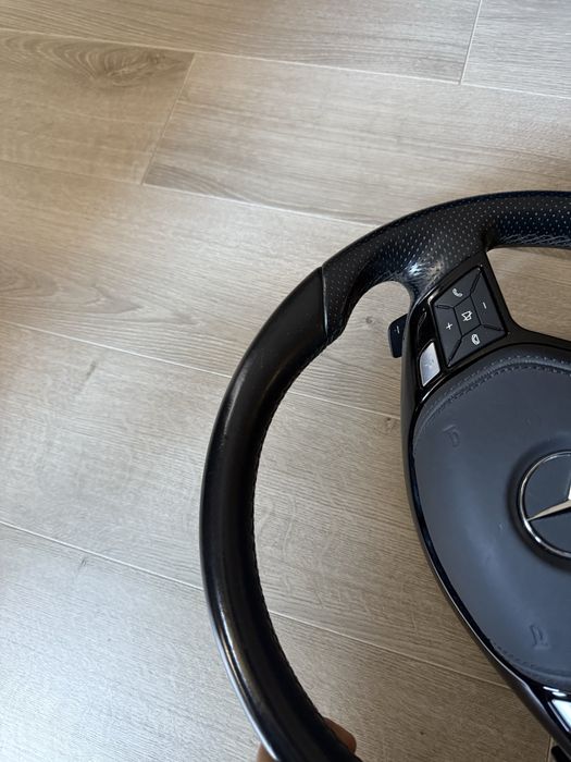 Волан Mercedes W204 W212 W218 AMG Пера