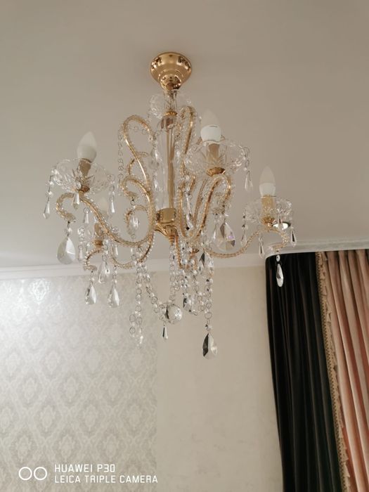 Две люстры потолочные