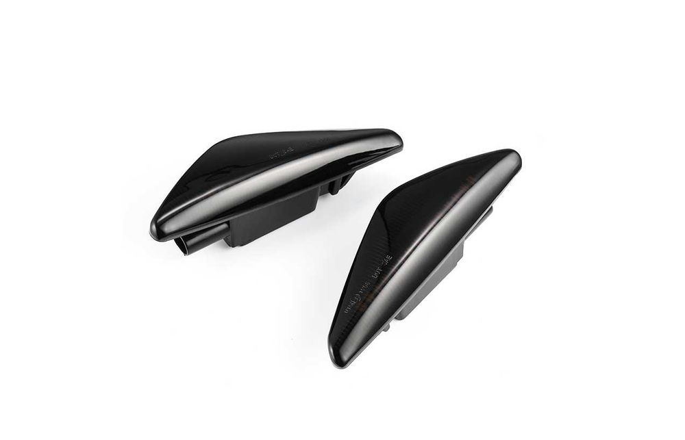 Set Lampi Semnalizari Dinamice pentru BMW E46 Coupe Cabrio