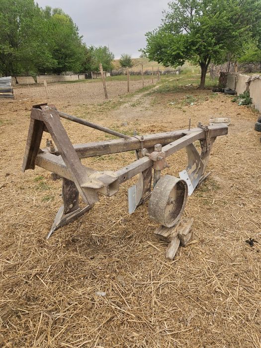 трактор сатылады соқасымен