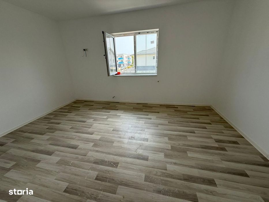 Casă individuală de vânzare – 4 camere, 120 mp, teren 250 mp