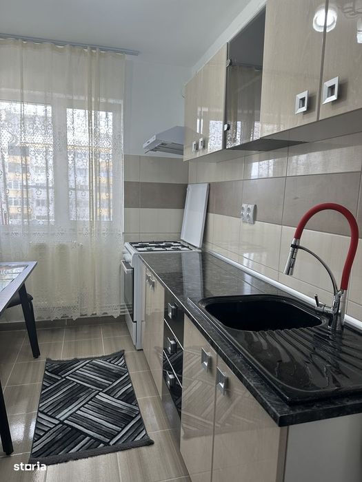 Campina - ap. 2 cam - renovat/mobilat - 400 Euro/Luna