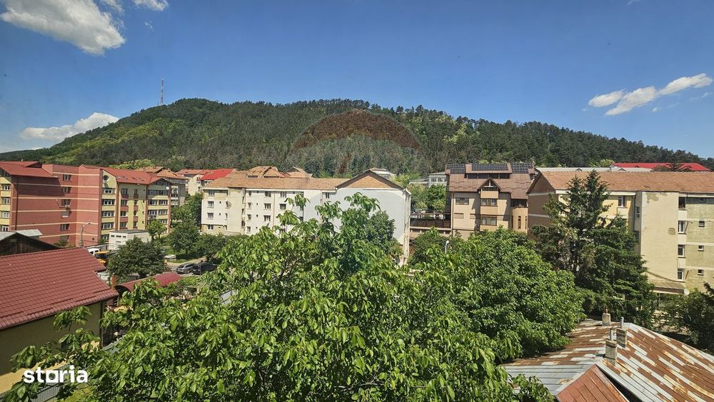 Apartament cu 4 camere de vânzare în zona Maratei — fotografia 3
