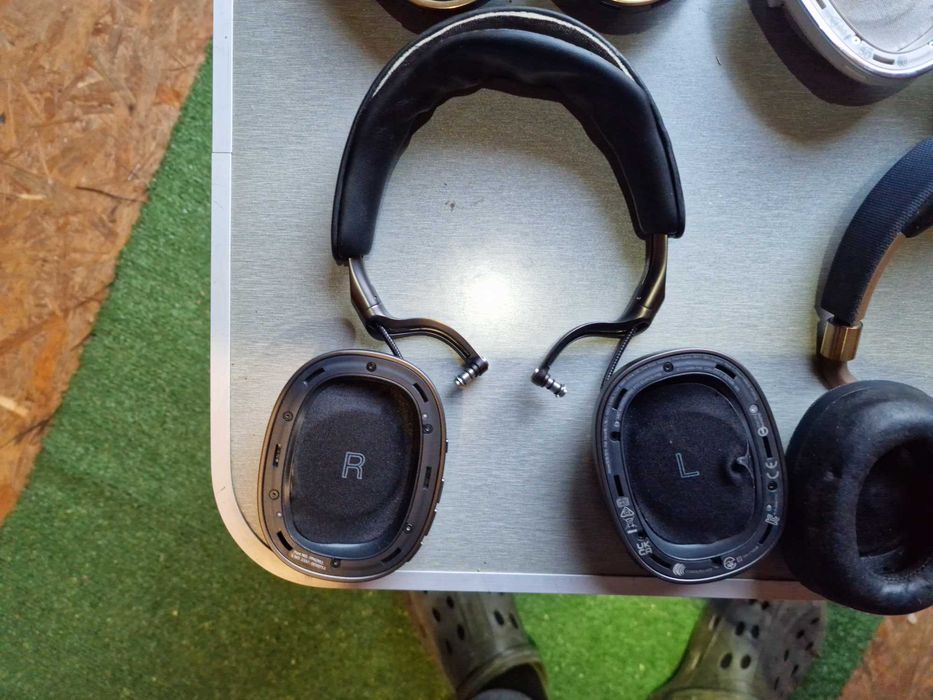 Casti hifi bowers and wilkins px7s2 px7s2e px8 si px defecte