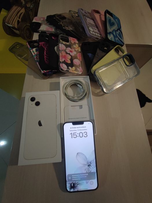 IPhone 13 5G / 128GB  / Starlight