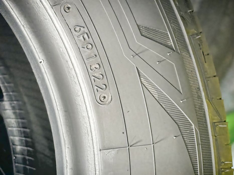 195/70R15C Toyo 2022 6,7-6,1mm stare foarte buna