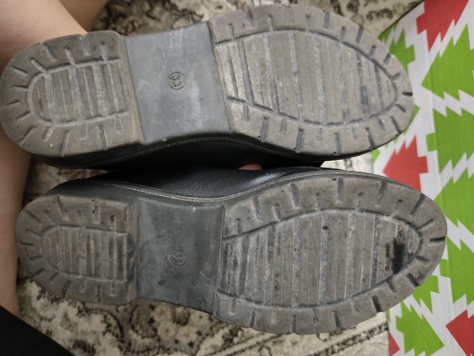 Туфли школьные на девочку 33рр